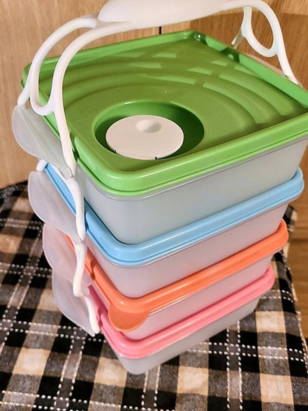 VINTAGE Tupperware Crystalwave Goody Box With Carrying Handle New